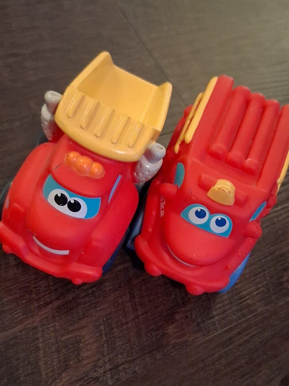 Tonka Toy Dump Truck Set - Playful Vehicle Duo